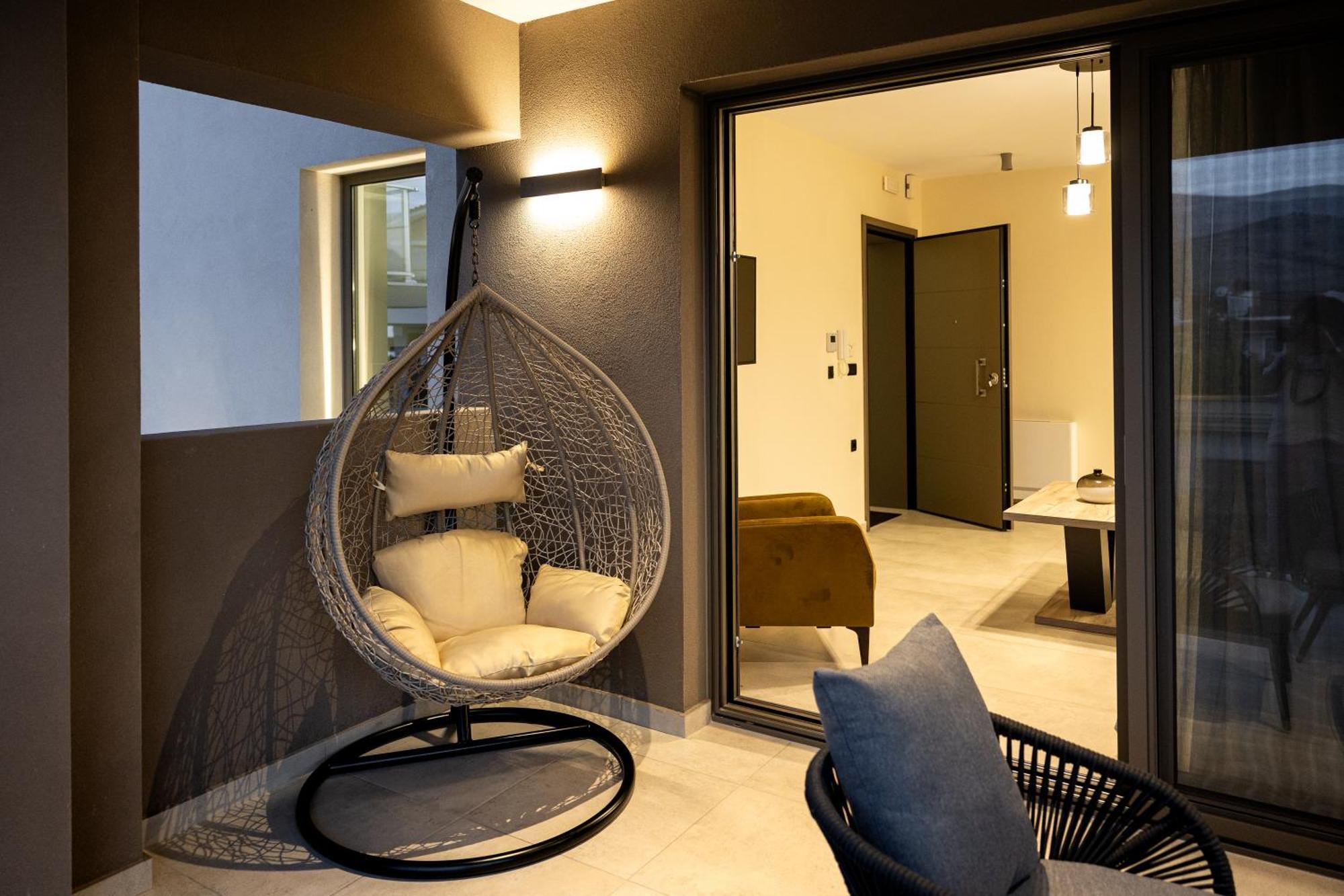 Meraviglia Residence - Amethyst Apartment 阿尔戈斯托利翁 外观 照片